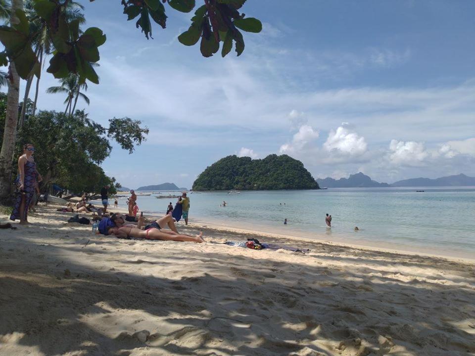 Backpackers Inn Gardenview Inn El Nido Esterno foto