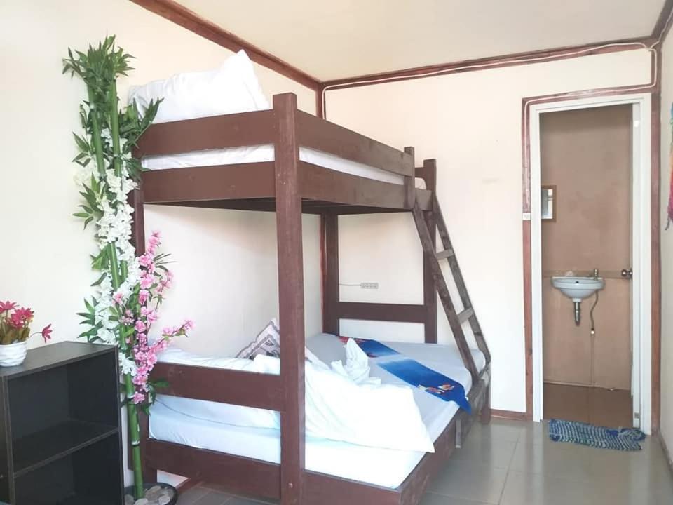 Backpackers Inn Gardenview Inn El Nido Esterno foto